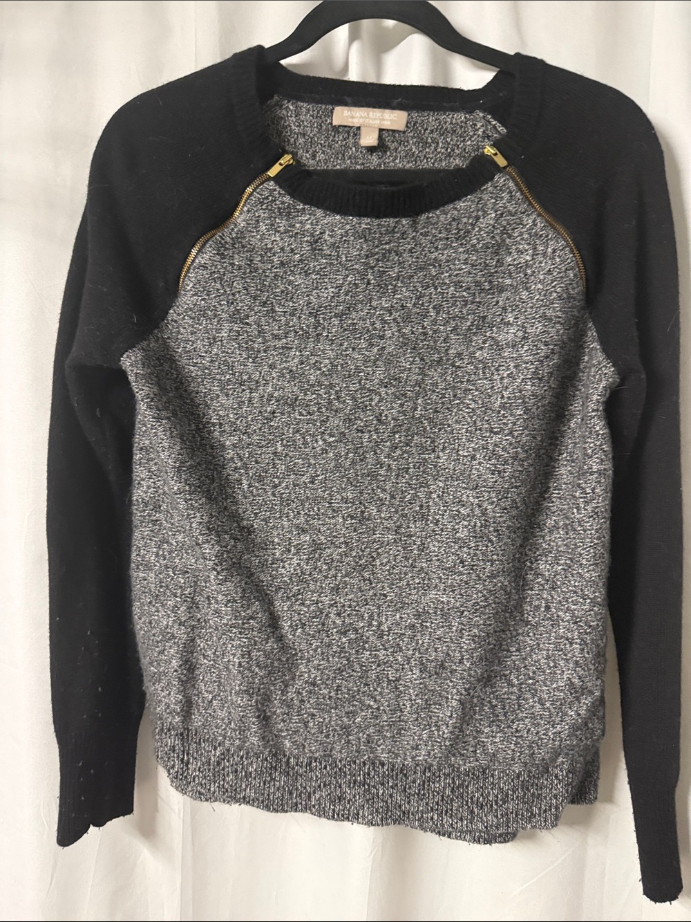 Banana Republic Black & Gray Zip-Accent Crewneck Sweater